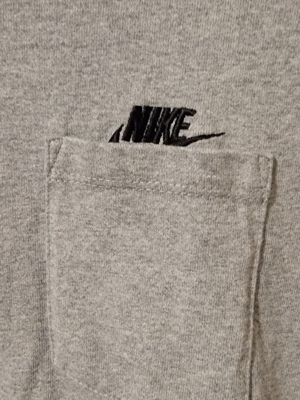 Nike - Loose Fit Long-Sleeve Sweatshirt - XL - Picture 4 of 5